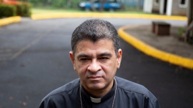 Nicarágua: bispo é condenado a 26 anos de prisão