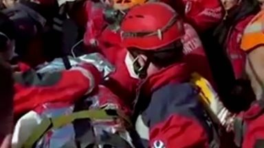 Amor e humanidade, destaca socorrista turco em operação de resgate