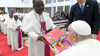 Papa aos bispos no Congo: proximidade de Deus e profecia para o povo
