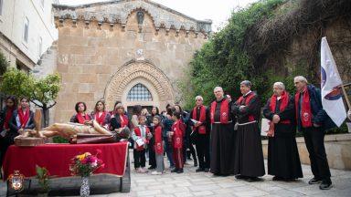 Via-Sacra reúne mais de 500 jovens em Jerusalém