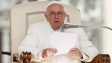 Papa: todo cristão é chamado a dar testemunho com sua vida