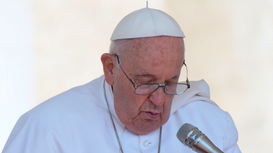 Papa faz novo apelo pela paz e pede orações pela Ucrânia