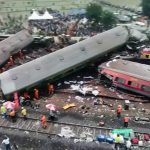 Primeiro-ministro visita local de pior acidente com trem na Índia