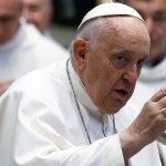 Deus não faz santos em laboratório, afirma Papa em audiência