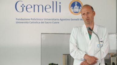 Cirurgião do Papa à mídia vaticana: “poderá fazer tudo, melhor que antes”
