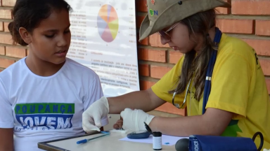 Estudantes participam de oficinas em comunidades indígenas