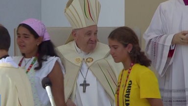 Papa Francisco pede que os jovens sejam missionários