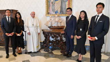 Papa recebe, em audiência, presidente de Madagascar