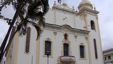 Catedral de Taubaté passa por reforma da fachada