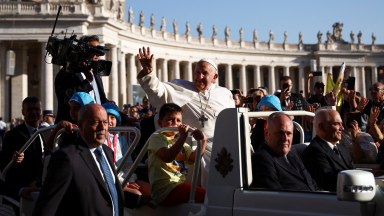O Mediterrâneo deve ser um lugar de vida e não de morte, afirma Papa