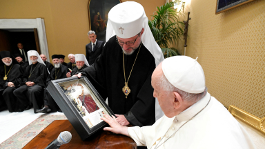 Papa recebe bispos ucranianos e pede oração pela paz em outubro