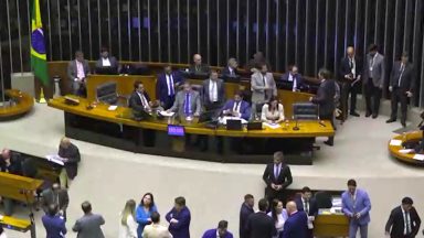 Câmara dos Deputados aprova projeto de lei que taxa super-ricos