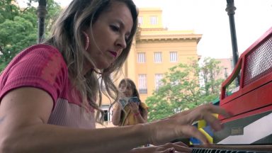 Projeto cultural disponibiliza pontos com pianos customizados em BH