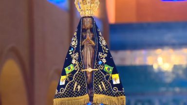 Celebrações a Nossa Senhora reúnem 334 mil fiéis em Aparecida
