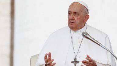 Papa convoca dia de oração pela paz no mundo para 27 de outubro