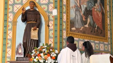 Dia de Frei Galvão: frei comenta devoção ao santo e projetos do santuário