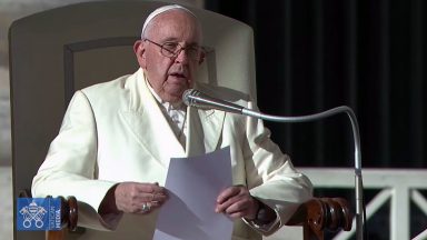 Papa Francisco se encontra no Vaticano com israelenses e palestinos