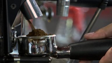 Feira reúne produtores, compradores e apreciadores de café em BH