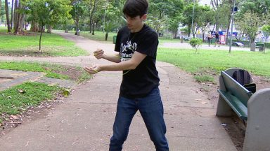 Jovem do interior de SP participa, pela quinta vez, de campeonato de ioiô