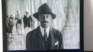 Santos Dumont, pai da aviação, tem trajetória homenageada