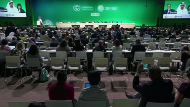 COP28 aprova formalmente acordos de fundos para desastres climáticos