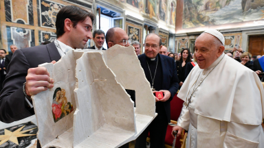 Busca pela sustentabilidade é ato de justiça e caridade, diz Papa