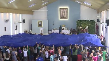 Fiéis participam da Festa de Nossa Senhora de Guadalupe