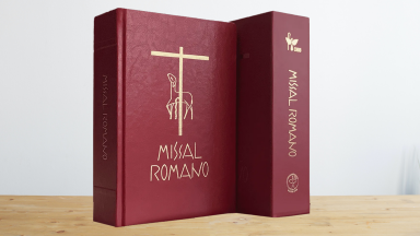 Missa vai marcar início do uso da 3ª edição do Missal Romano no Brasil