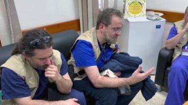 Equipe internacional de cirurgiões visita hospitais na Faixa de Gaza
