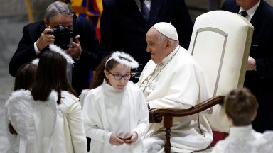 Papa recebe figurantes do Presépio Vivo da Basílica Santa Maria Maior