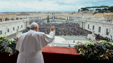 Na mensagem de Natal, Papa reitera “não” à guerra