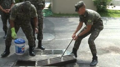 Militares do Exército Brasileiro são treinados para o combate à dengue