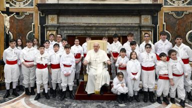 Papa: experiência interior de Santa Rosa se propagou como uma luz
