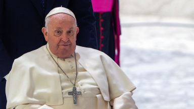 Em entrevista, Papa afirma que mundo precisa de pontes de paz