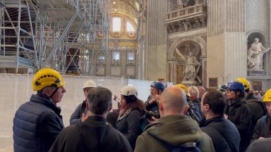 Coletiva de imprensa explica obra do Baldaquino da Basílica de São Pedro