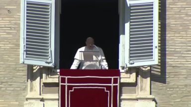 No Angelus, Papa Francisco faz reflexão sobre a fé e suplica pela paz