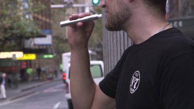 Especialistas alertam para os perigos dos cigarros eletrônicos