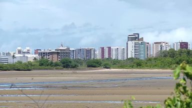 Mais de 111 milhões de brasileiros vivem próximos do litoral