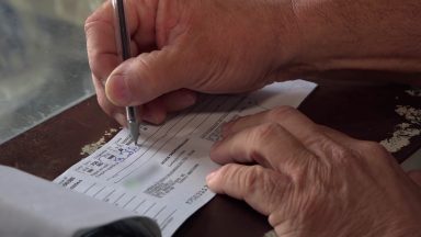 Depois do Pix, uso dos cheques cai nas transações bancárias