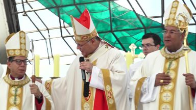 Em Brasília, fiéis participam da ordenação de dois novos bispos