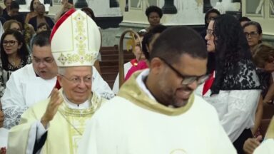 Novo Arcebispo de Aracaju participa das celebrações de Corpus Christi