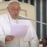 Papa Francisco faz apelo pela paz no mundo