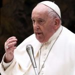 A Igreja não poderia seguir sem vocês, afirma Papa aos párocos