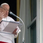 Do apartamento pontifício, o Santo Padre celebrou o Regina Coeli deste domingo, 19 / Foto: Reprodução Reuters