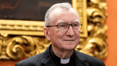 Cardeal Parolin: problemas globais precisam de diálogo