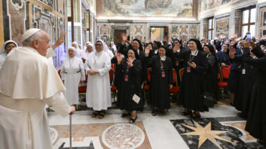 Papa Francisco pede que religiosos rezem pelas vocações
