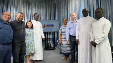 Em missão, Luzia Santiago e Wellington Jardim visitam a capital de Benin