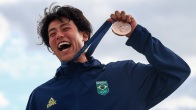 Brasil conquista medalha de bronze no skate park com Augusto Akio