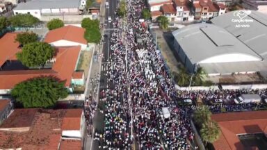 Caminhada com Maria em Fortaleza atrai milhares de fiéis