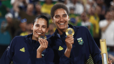 Ana Patrícia e Duda ganham terceira medalha de ouro do Brasil em Paris